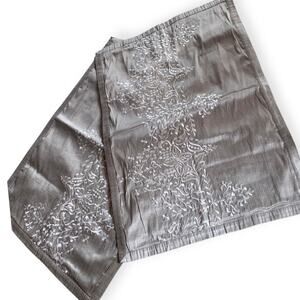 Set of 2 Charter Club Standard Pillow Shams Gray Silver Floral Embroidery